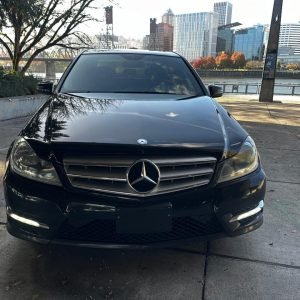 p1-motor-house-Mercedes-Benz Clase-C-Sedán-W204